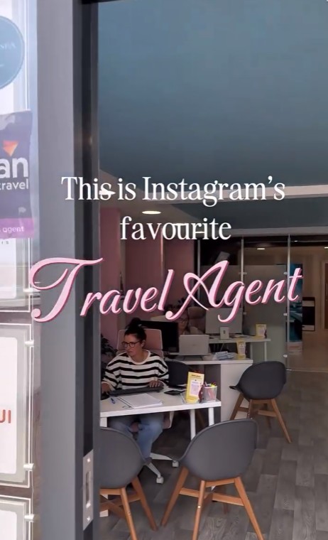 Vote for Buzz Off Travel – Northern Ireland’s Travel Agent of the Year!