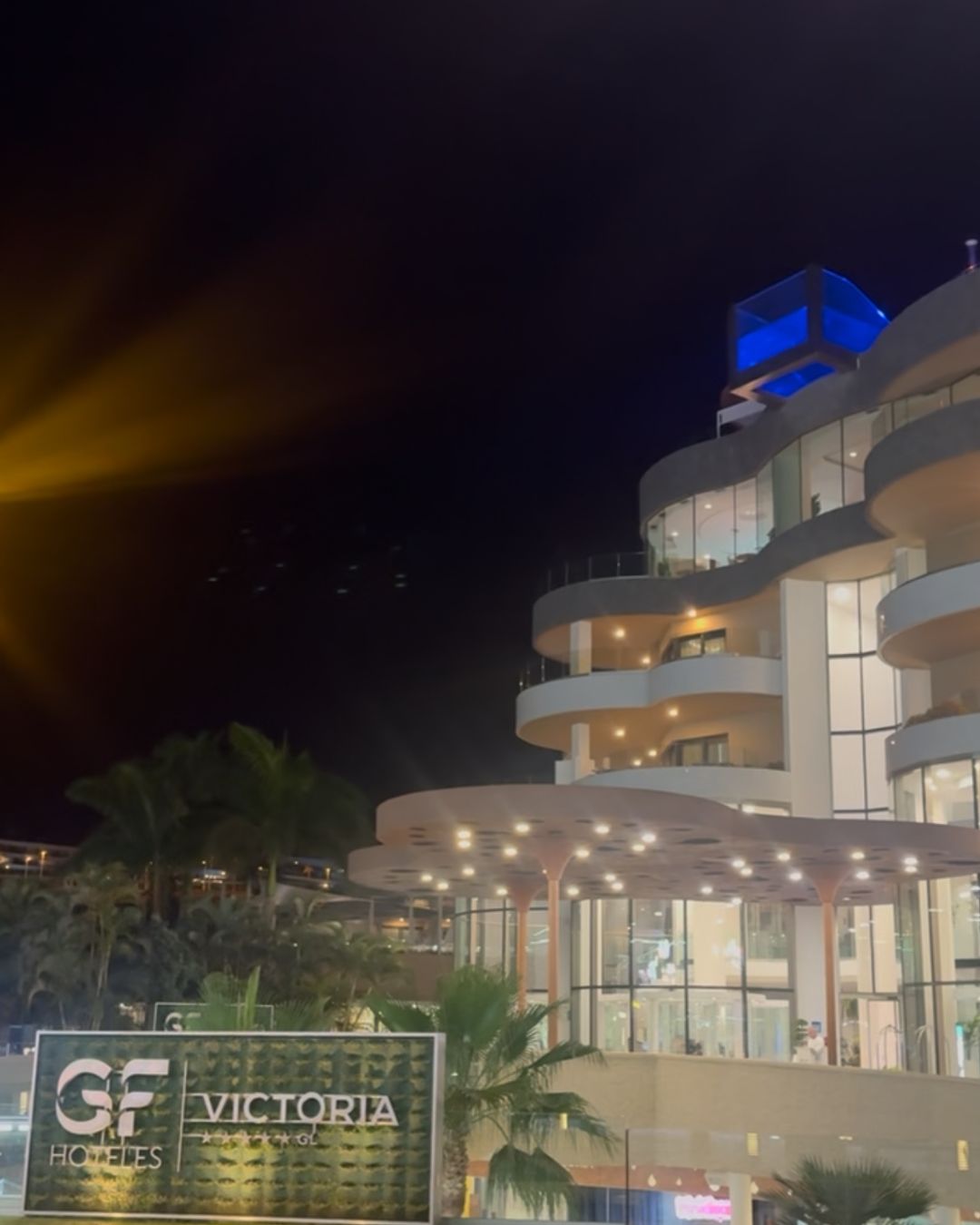 Breaking Tradition: Our St. Patrick’s Escape to GF Victoria, Tenerife 🌴